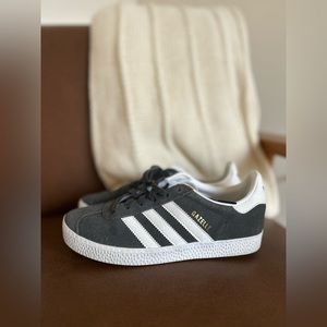 Adidas gazelle shoes